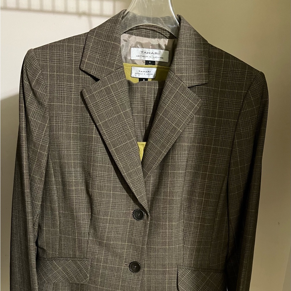 Tahari Gray Plaid Sport Coat